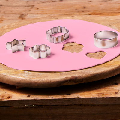 Sockerpasta - Utkavlad - Rosa - FunCakes