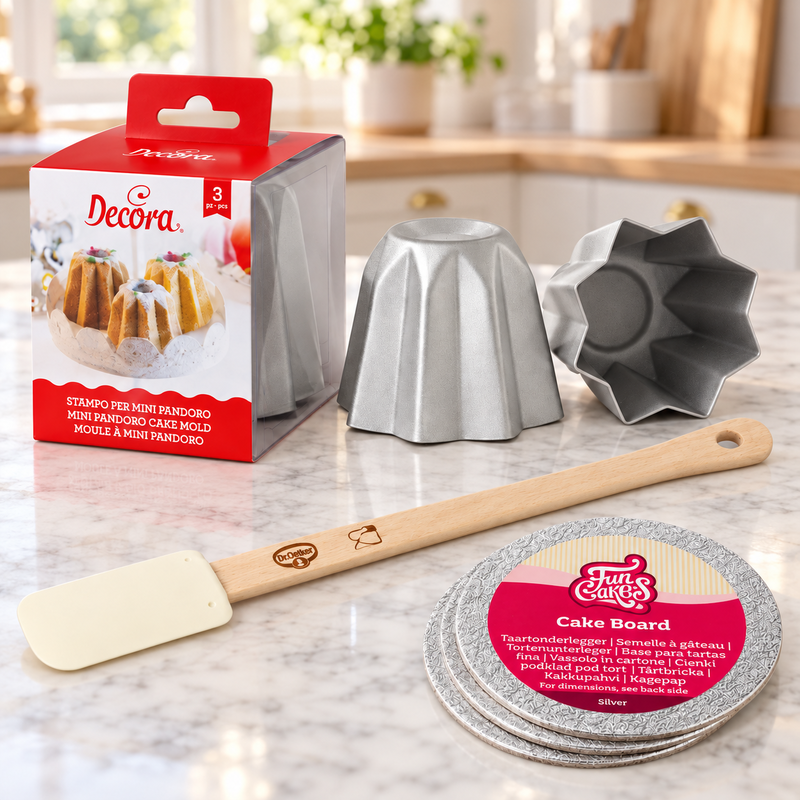 Miljöbild: Mini-Pandoro – tre italienska julkakor