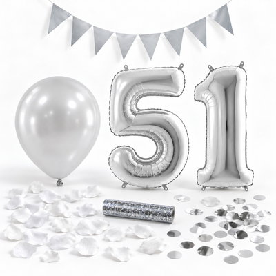 51-års festpaket, Silver, Stor – paketets dekorationer på vit bakgrund