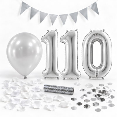 110-års festpaket, Silver, Stor – paketets dekorationer på vit bakgrund