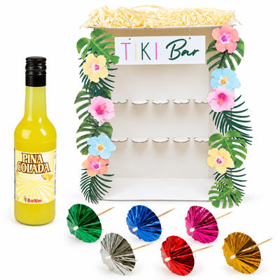 Piña Colada i Tiki-baren – drinkmix, serveringsställ och paraplyer