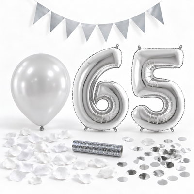 65-års festpaket, Silver, Stor – paketets dekorationer på vit bakgrund