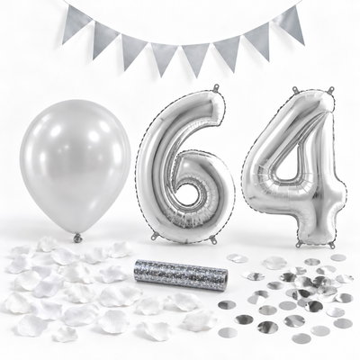 64-års festpaket, Silver, Stor – paketets dekorationer på vit bakgrund