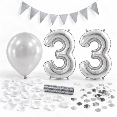 33-års festpaket, Silver, Stor – paketets dekorationer på vit bakgrund