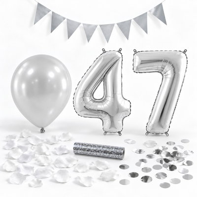 47-års festpaket, Silver, Stor – paketets dekorationer på vit bakgrund