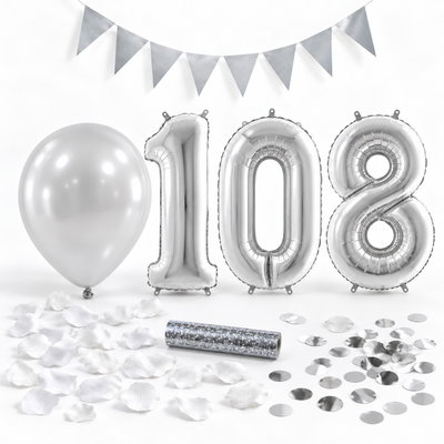 108-års festpaket, Silver, Stor – paketets dekorationer på vit bakgrund