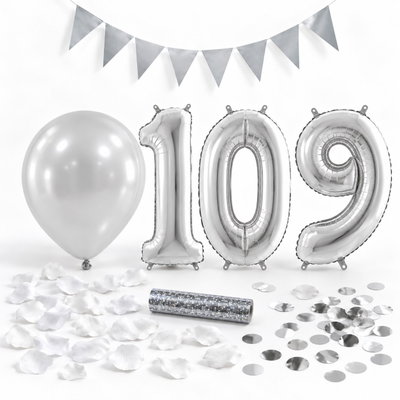 109-års festpaket, Silver, Stor – paketets dekorationer på vit bakgrund