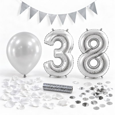 38-års festpaket, Silver, Stor – paketets dekorationer på vit bakgrund