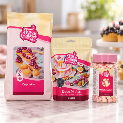 Miljöbild: Svarta cake pops med mjuka marshmallowtoppar