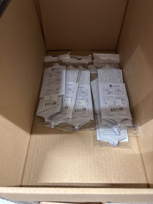 Presentrosetter Silver – 4-pack – referensbild från auktionspartiet