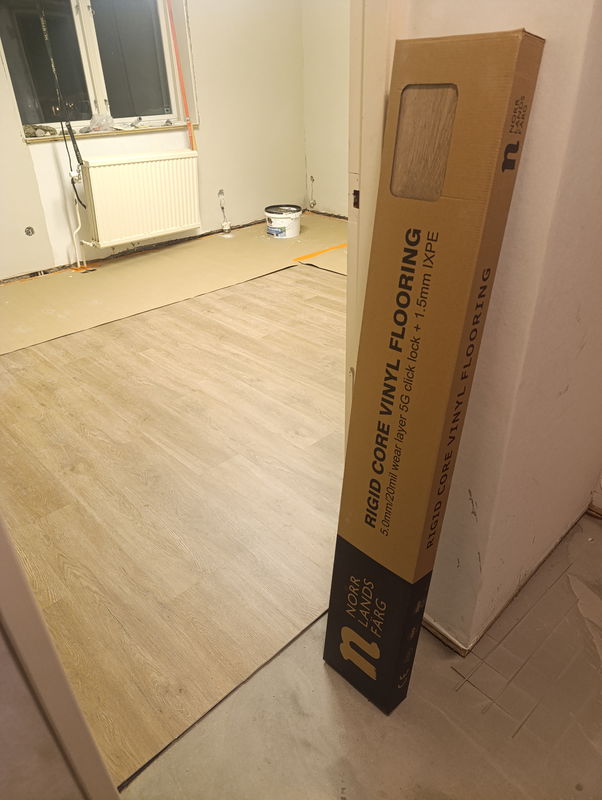 Vinylclickgolv Ocker 2,196m2/pkt