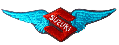 Tygmärke Suzuki Vinge 10×3 cm – Äkta 70-tal, USA